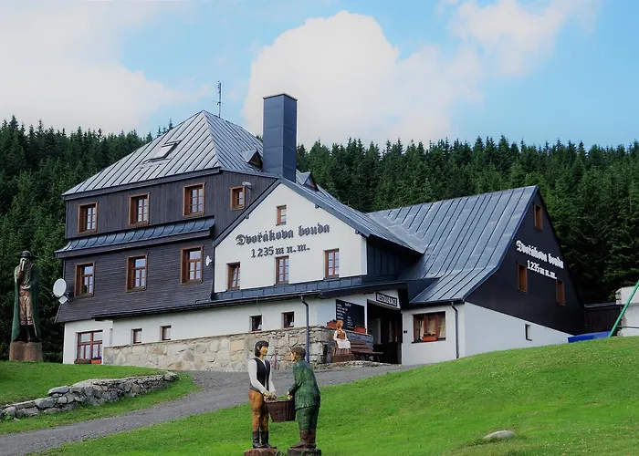 Dvorakova Bouda بيت ضيافة